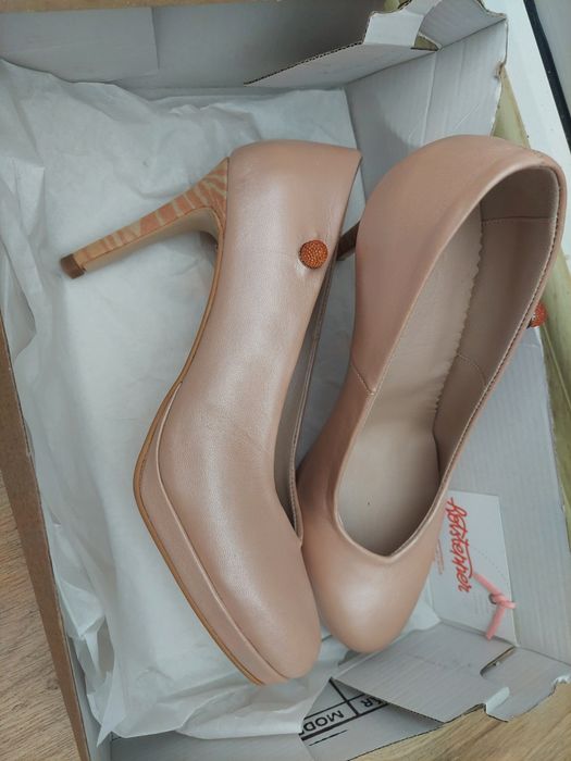 Pantofi cu toccc