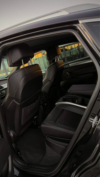 Bmw. X6.   3.0   245 cp