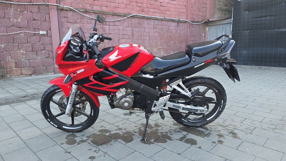 Honda cbr 125 jc34