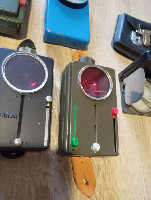 Lot de 8 lanterne vechi + busolă cadou