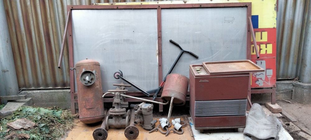 Продам хозяйственные вещи Б/У