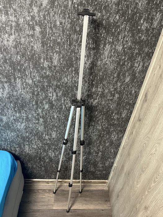 2 Trepiede foto/video din aluminiu – mare reglabil + mini trepied reglabil