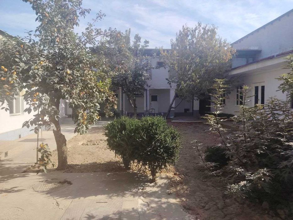 Продается дом 5.7сот.+1сот Юнусабад Телебашня Срочно под строительство