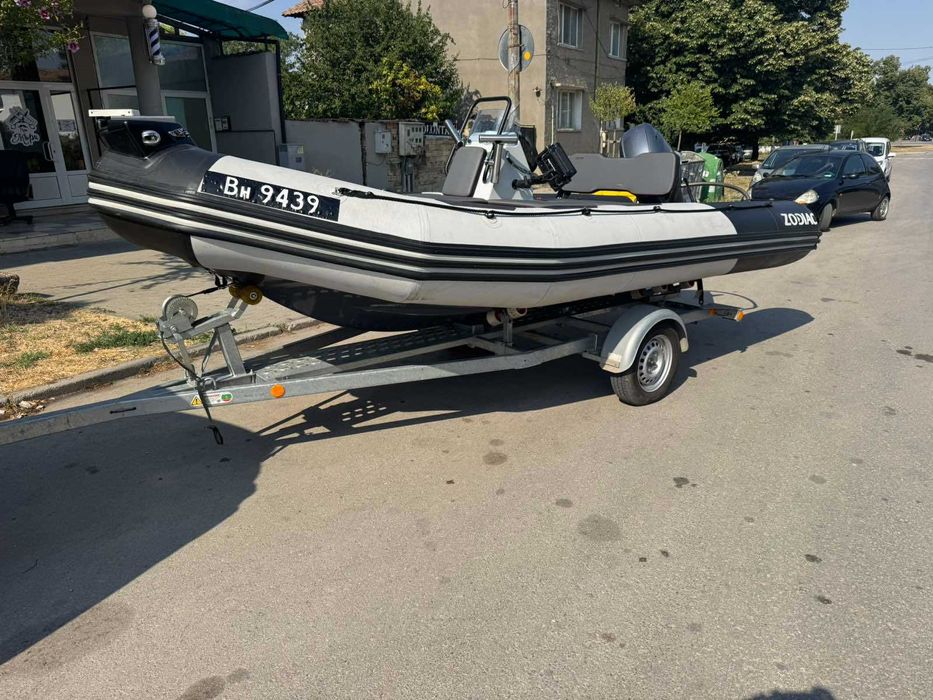 Продавам надуваема лодка рип Zodiac 4.80m