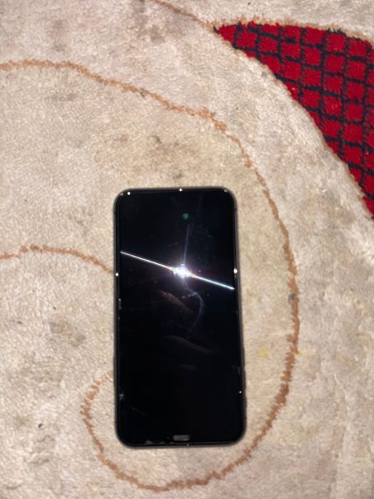 Айфон 11 на хорошом состояния