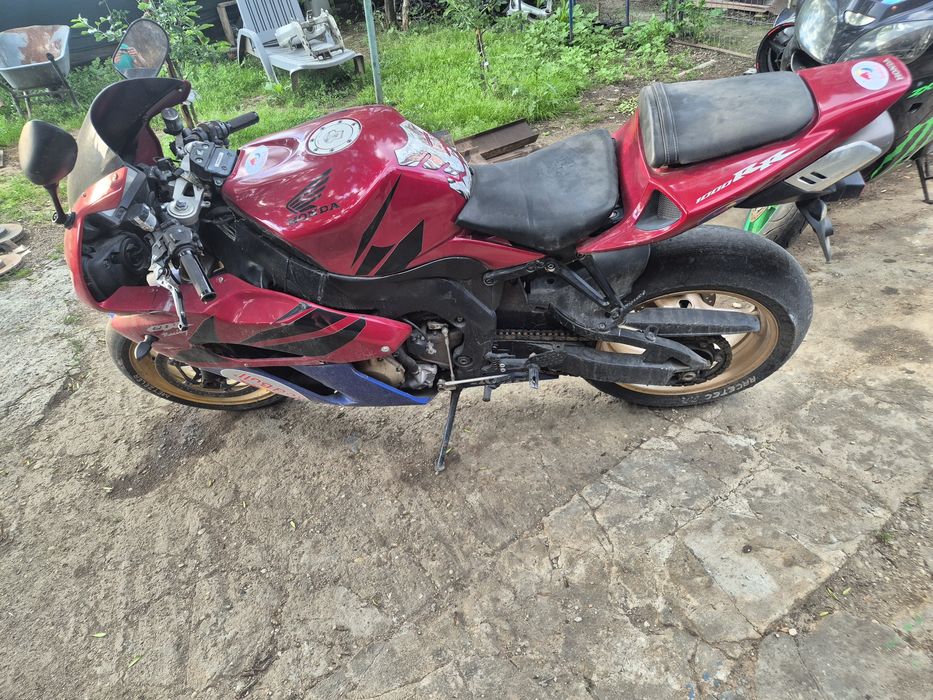 Piese honda cbr 1000 rr/ 2004