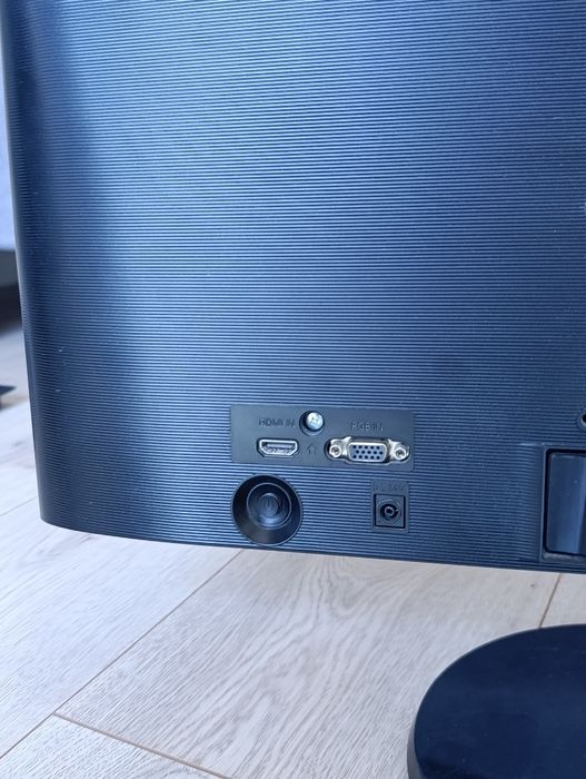 Монитор Samsung S24F350FHI 24" Full HD
