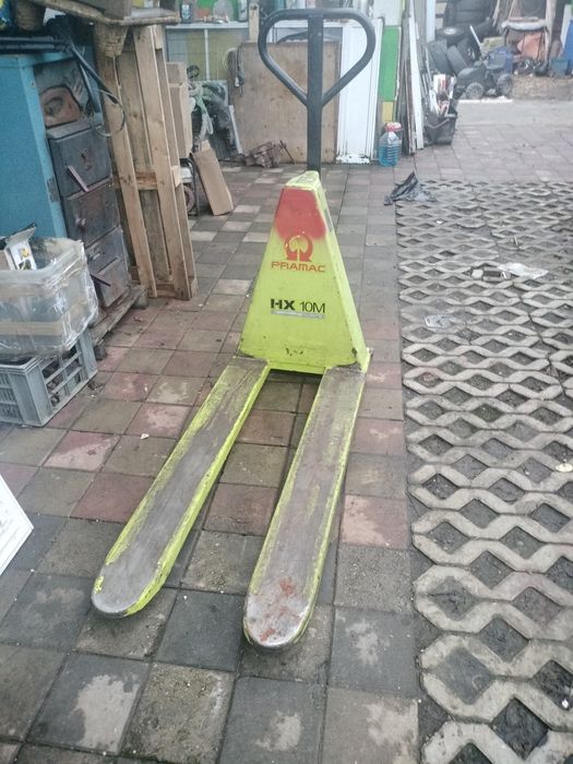 Vând transpalet hidraulic foarfeca.