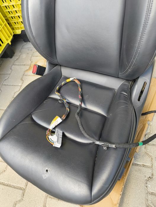 Шофьорска седалка за Tesla Model 3