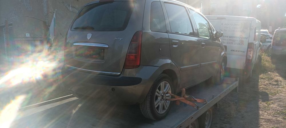 Lancia Musa на части