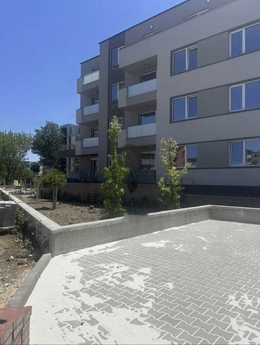 Продава се Тристаен апартамент в Пловдив, Остромила - 101 кв.м за 1818 €/кв.м - Снимка #12