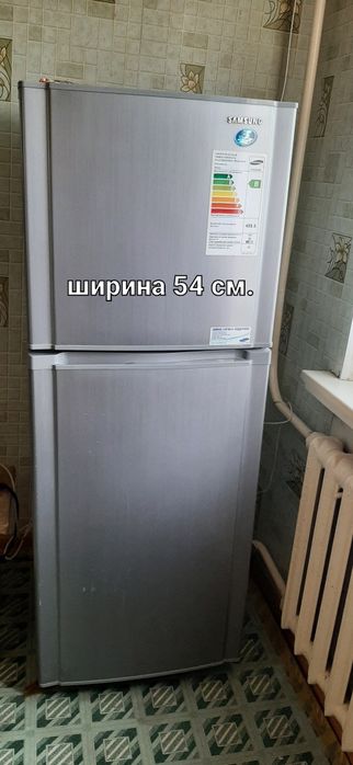 Холодильник Samsung