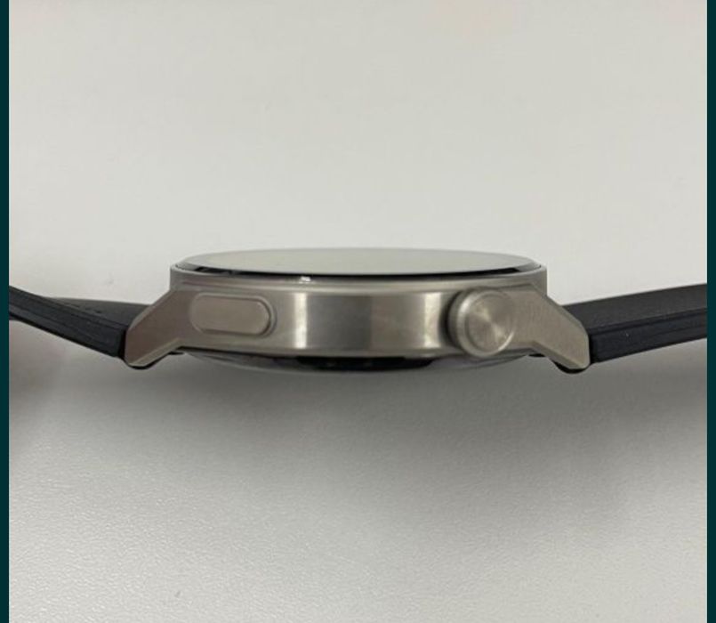 Продам часы Huawei GT 3 pro.