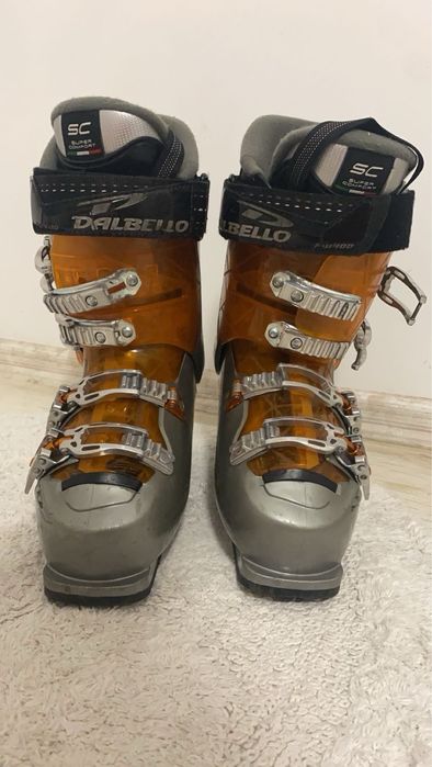 Продавам ски обувки Dalbello!