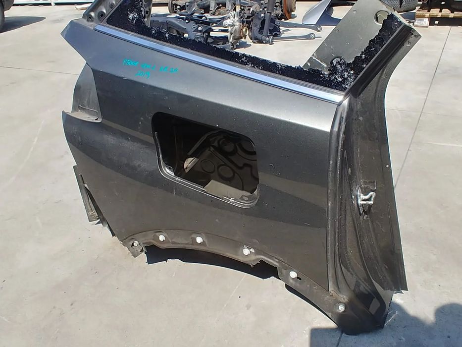 aripa dreapta spate peugeot 5008 2 2019