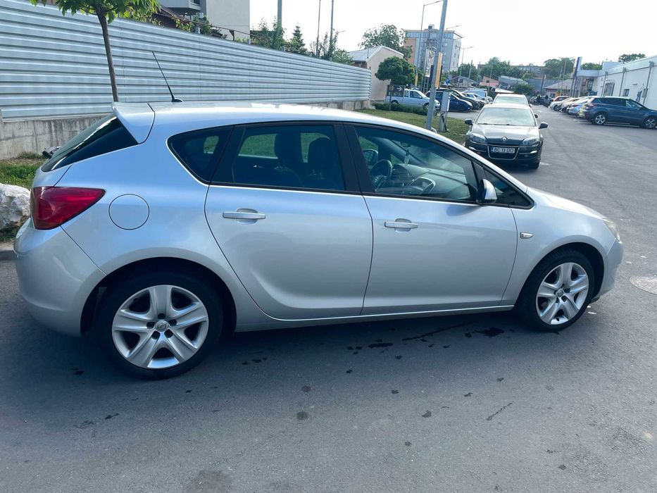 Autoturism marca Opel