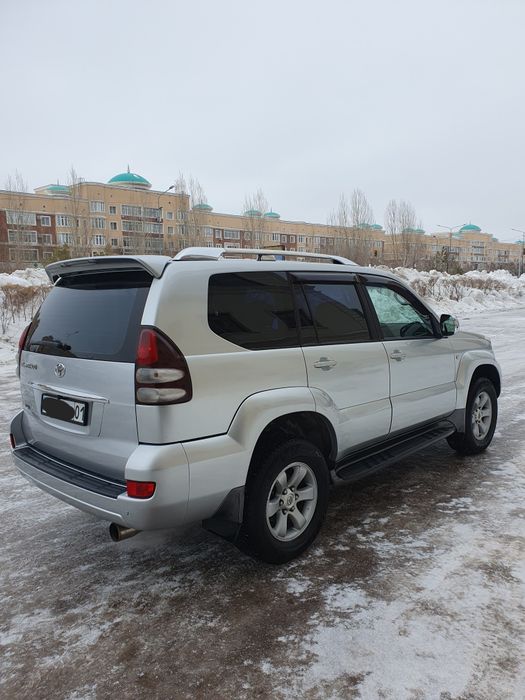 Продам ланкрузер прада-120