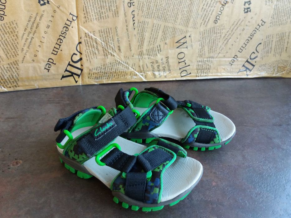 детски сандали,Clarks,летни отворени обувки за момче,номер25