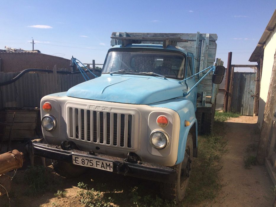 продам ГАЗ-53 бортовой