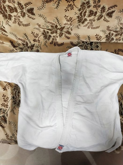 Продам кимоно для дзюдо