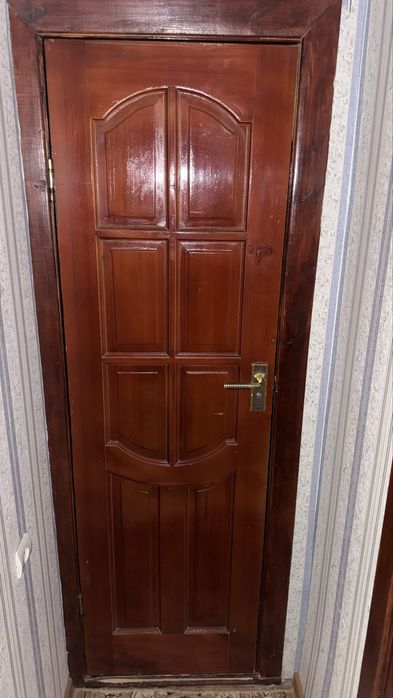 Продам деревянные двери