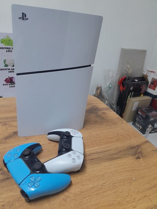 Продается PS5 slim 1tb новый