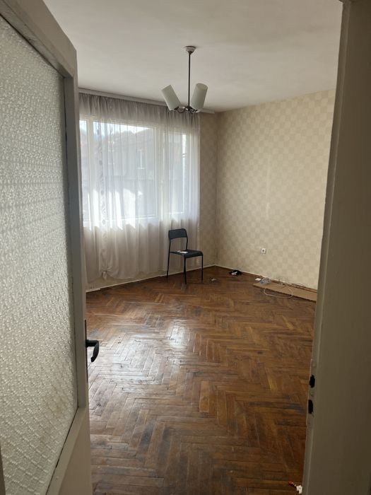Продава се Тристаен апартамент в Перник, Байкушева махала - 101 кв.м за 1213 €/кв.м - Снимка #4