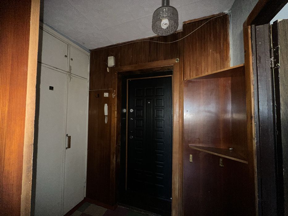 1,5 на Бурова 20