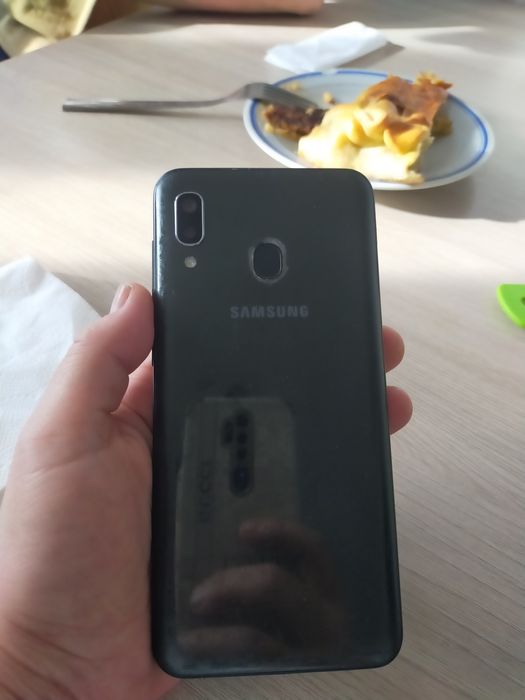 Продам Galaxy A20