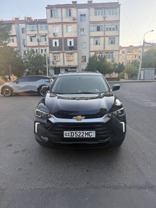 Tracker 2 avtomat sotiladi srochno
