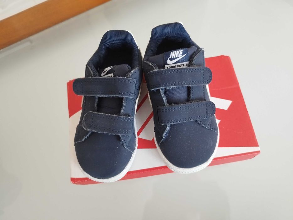 Маратонки Nike, размер 21