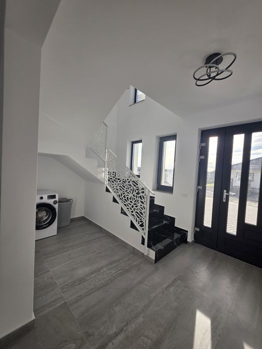 Casă nouă de închiriat în Cartierul Grigorescu- Oradea