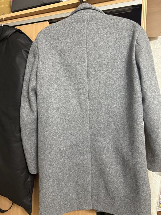 Пальто мужское серое
