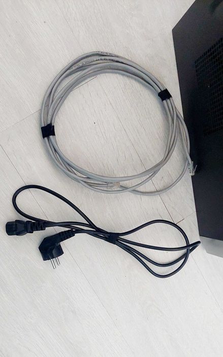 Настолен компютър 8GB RAM + монитор Samsung + клавиатура и мишка - Windows 10 Pro