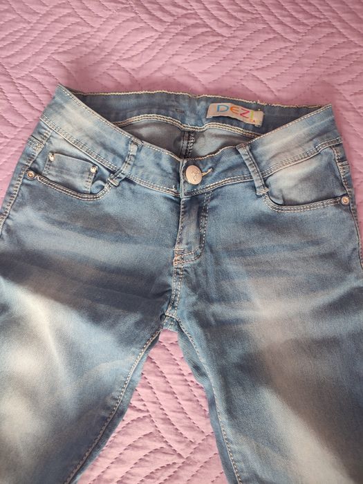 Дънки за момиче.