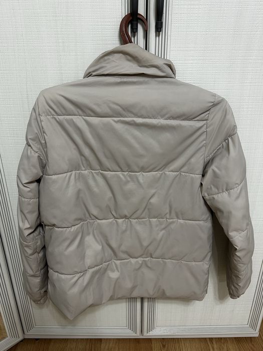 Продам женские куртки