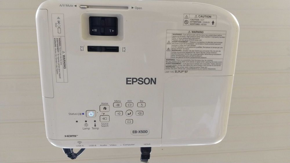 Продается проектор EPSON EB-X500