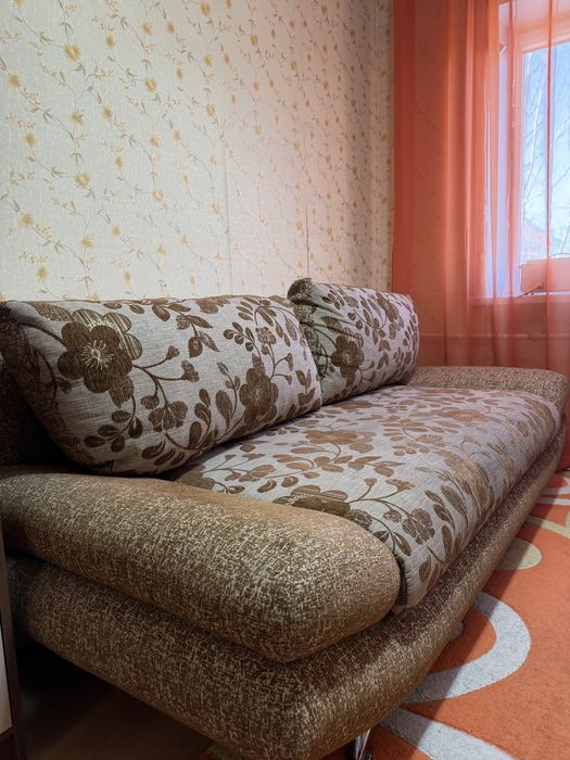 продам диван тахту