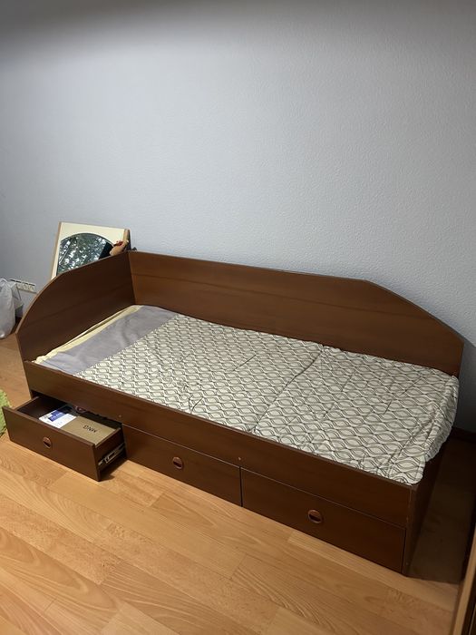 Кровать 180 на 80 см