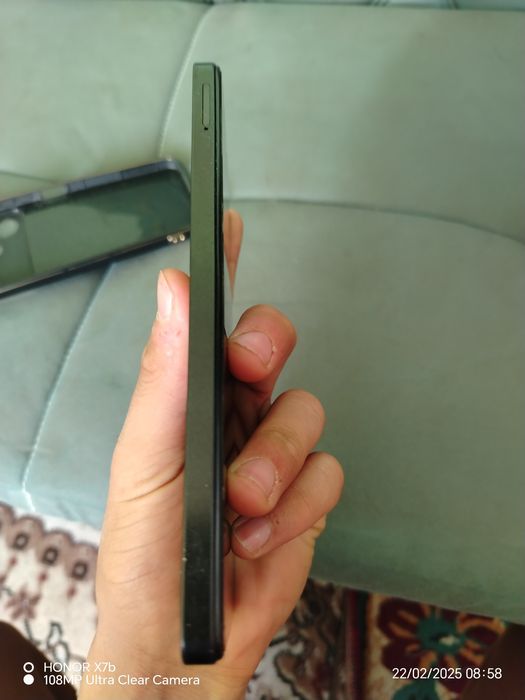 Redmi 13C srochna sotiladi;