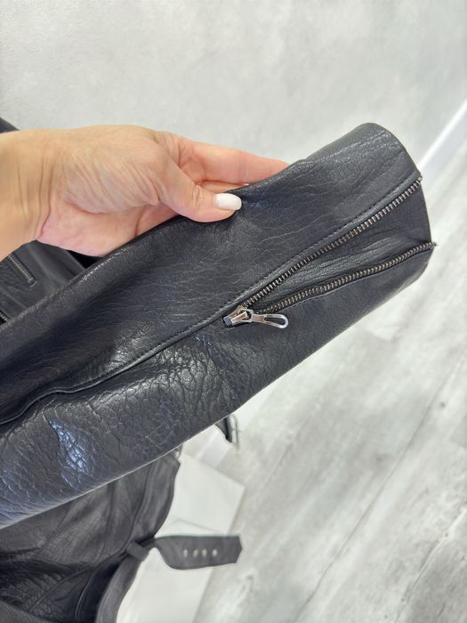 продам кожаную куртку