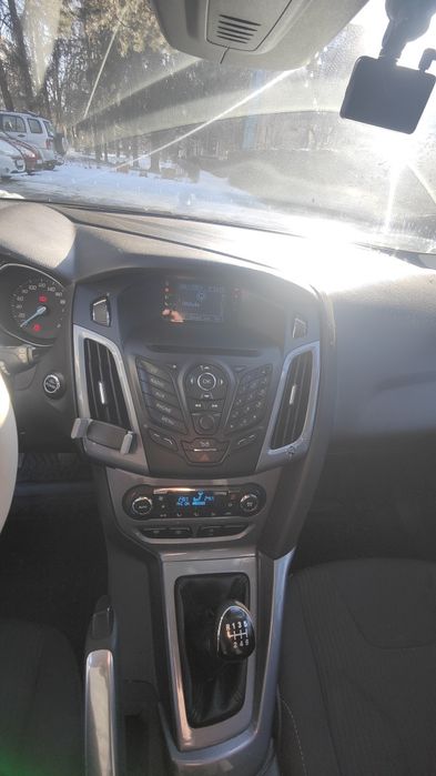 Ford Focus Titanium 2011 | 1.6 TDCi 115 CP