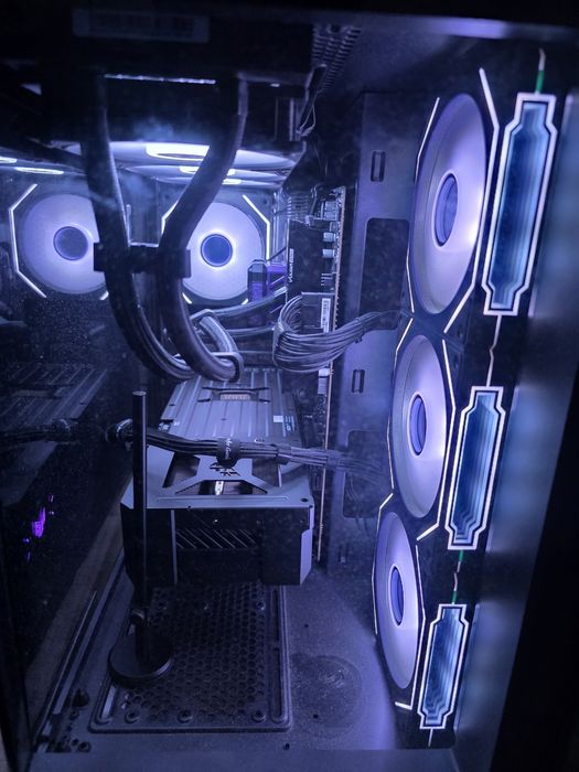 Продам компьютер ryzen 7 9800x3d