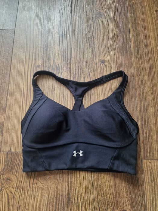 Страхотно дамско спортно бюстие UNDER ARMOUR размер S/M