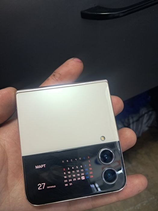 Galaxy Z Flip 4 dual vietnam