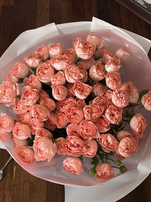 продаю букеты роз