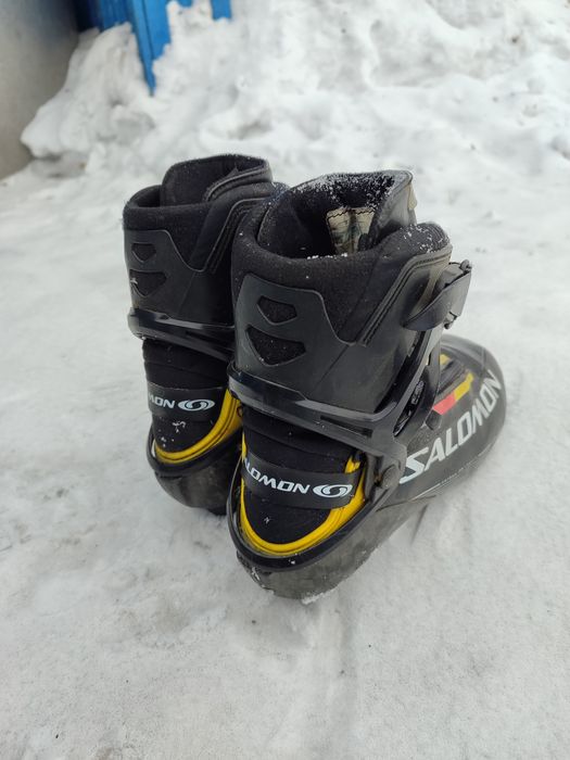 Лыжные ботинки 42р