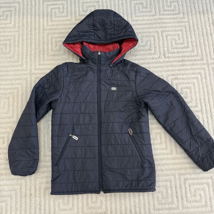 Продам детскую куртку