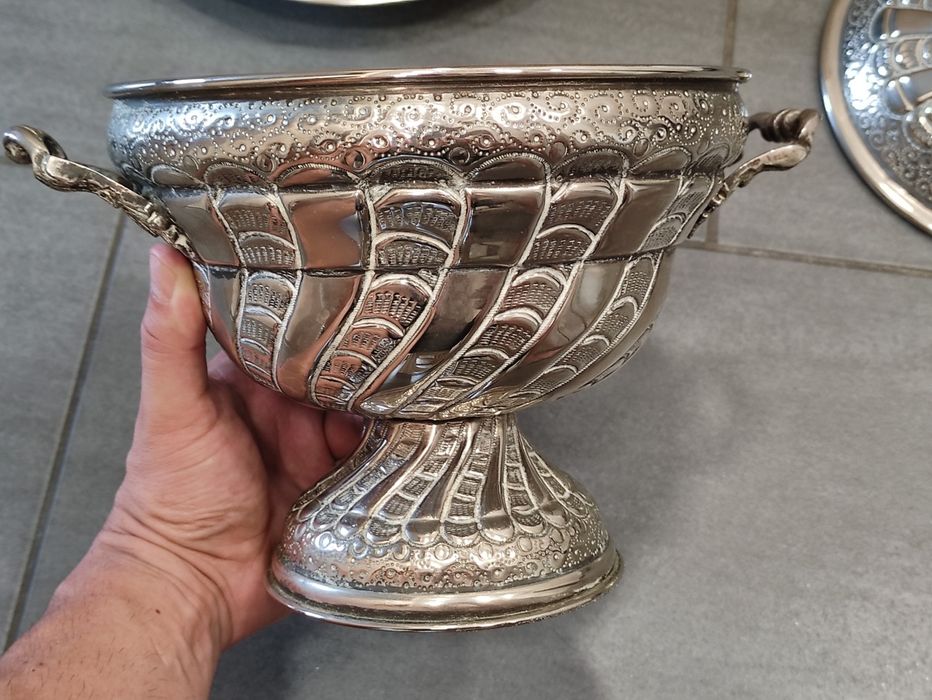 Посребрен Антикварен Комплект / Бонбониера / Фиала / Купа / Супник