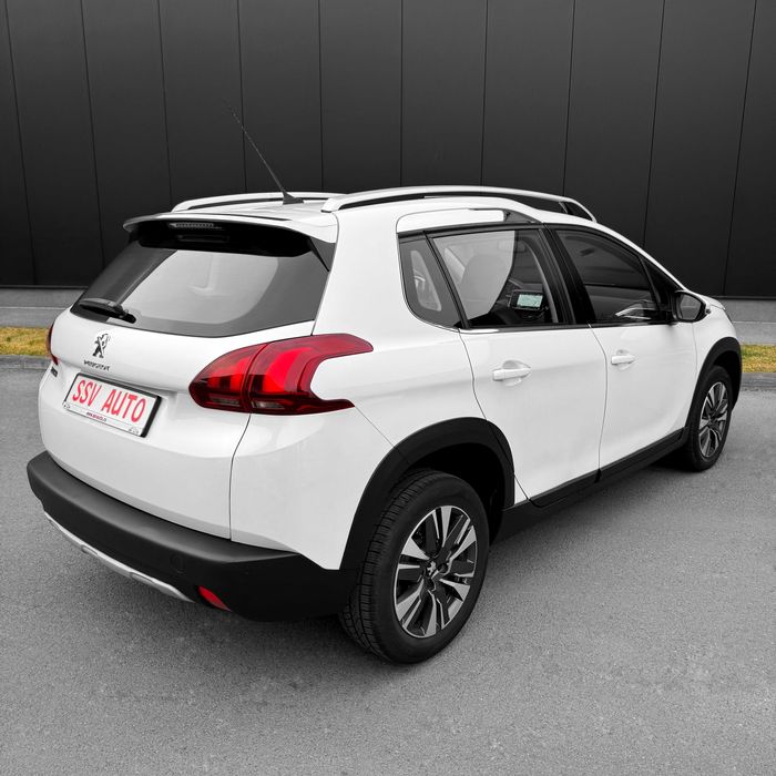 Peugeot 2008 Facelift PureTech Allure 1.2 110CP Off-Road Touch Piele